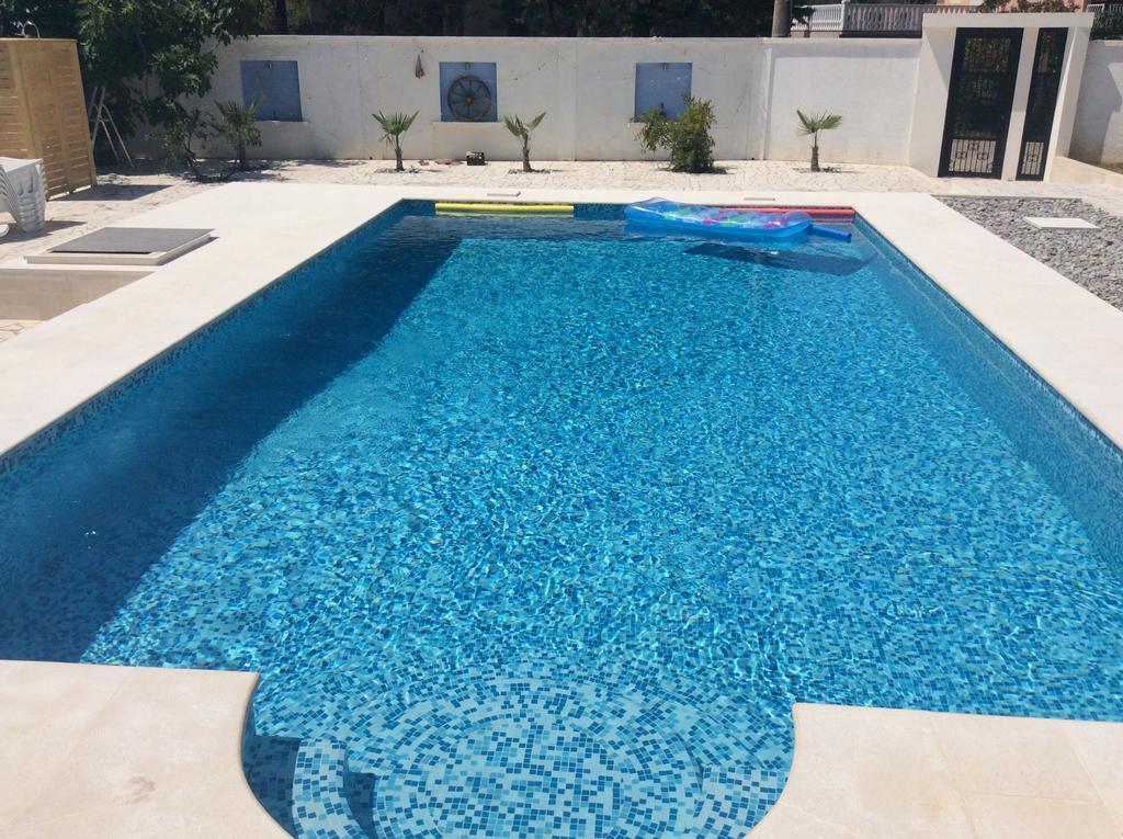 Villa Sandy Apartments Tivat Exterior photo